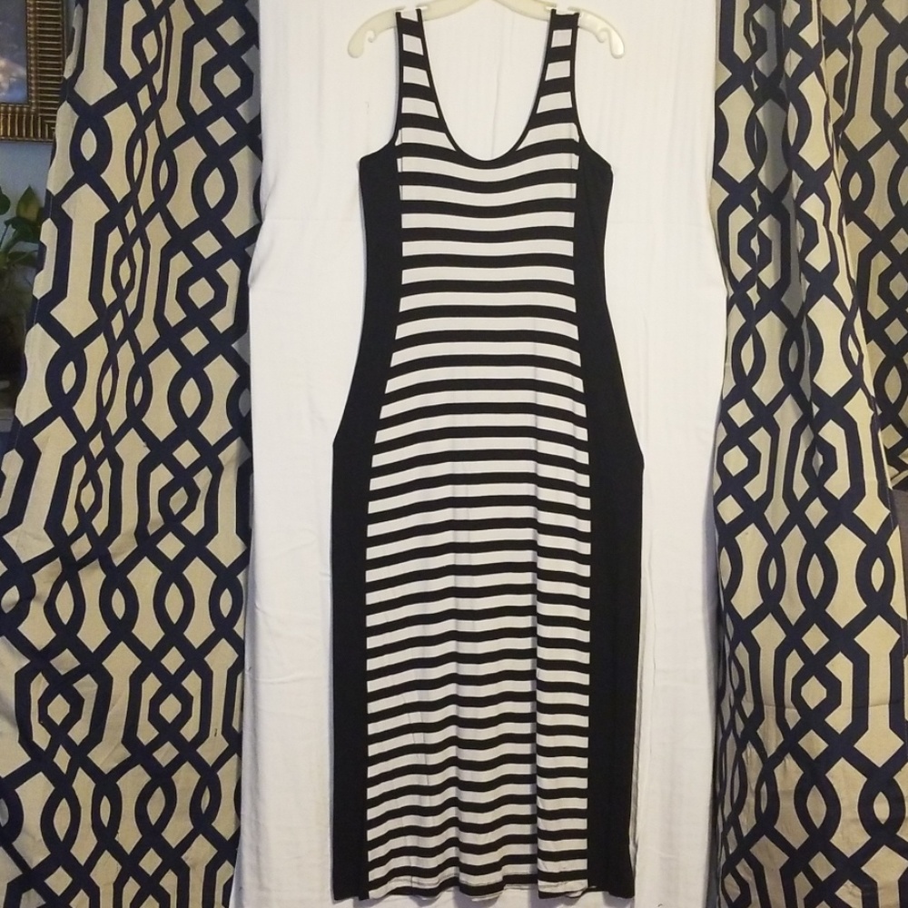Calvin Klein  Black/White Stripped Maxi Dress
